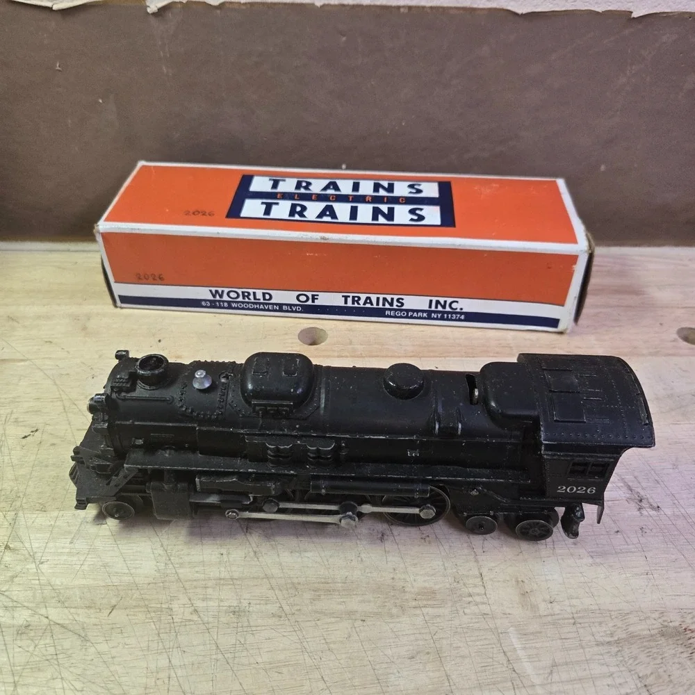 Lionel Vintage Original 2026 Locomotive With Smoke Chamber With Box, 1940's